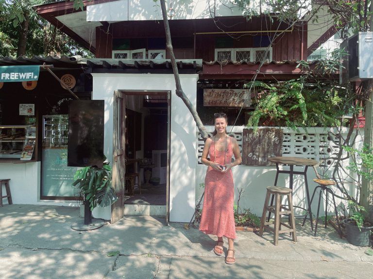 What impact are nomad communities having in places like Chiang Mai?